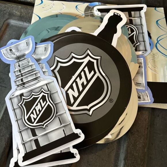 NHL Hockey Party Pack - Picture 5 of 6